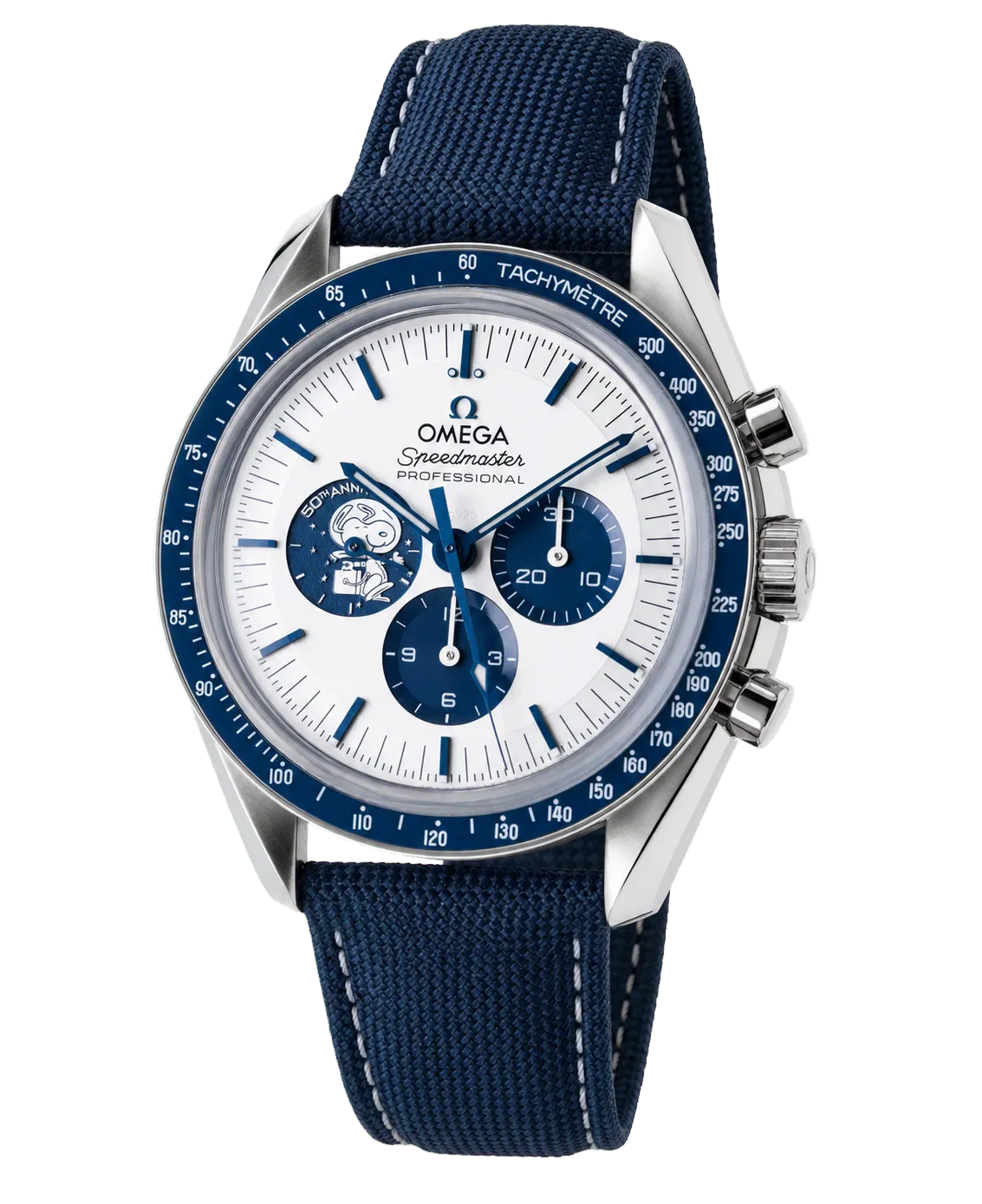 Az Omega Speedmaster Silver Snoopy Award fehér számlappal és kék lünettával, háttér nélkül
